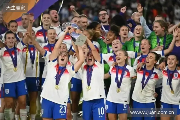 英格兰女足主帅威格曼被授予女爵士头衔,几位球员也被授勋 英格兰女足主帅威格曼被授予女爵士头衔,几位球员也被授勋